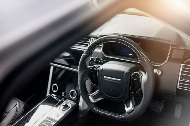 KAHN Exposed Carbon Steering Wheel for Range Rover (2018-2022) - Image 6