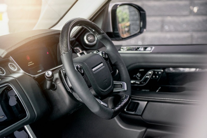 KAHN Exposed Carbon Steering Wheel for Range Rover (2018-2022) - Image 4