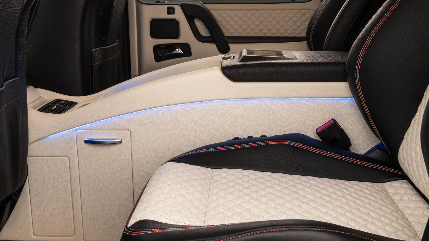 BRABUS Bucket Seat System in Rear with Exclusive Middle Console for Mercedes G-Class W463 - Image 3