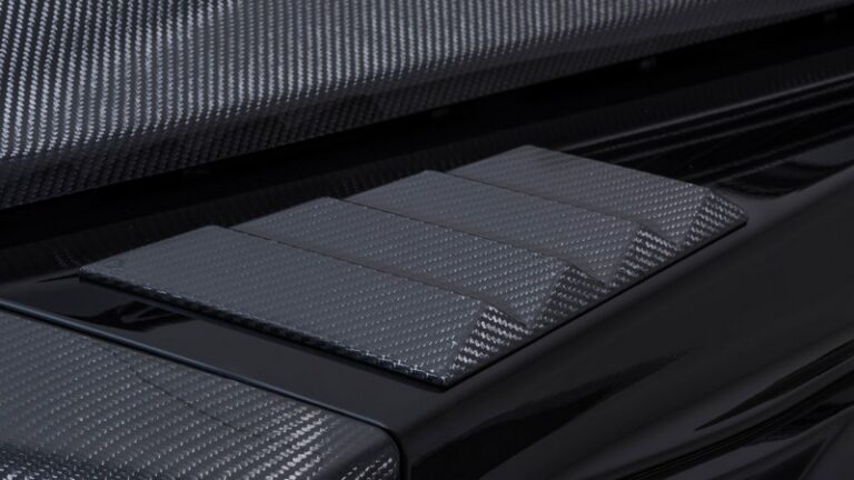 BRABUS Carbon Fender Attachments for Mercedes G-Class W463