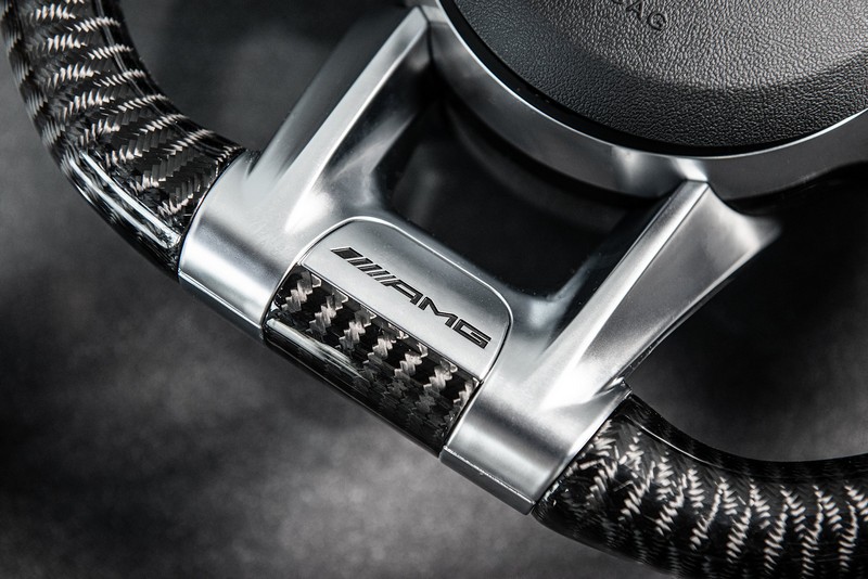 KAHN G63 AMG Carbon Steering Wheel for Mercedes G-Wagon (2018-Present) - Image 3