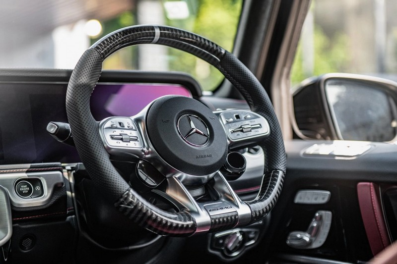 KAHN G63 AMG Carbon Steering Wheel for Mercedes G-Wagon (2020-Present)