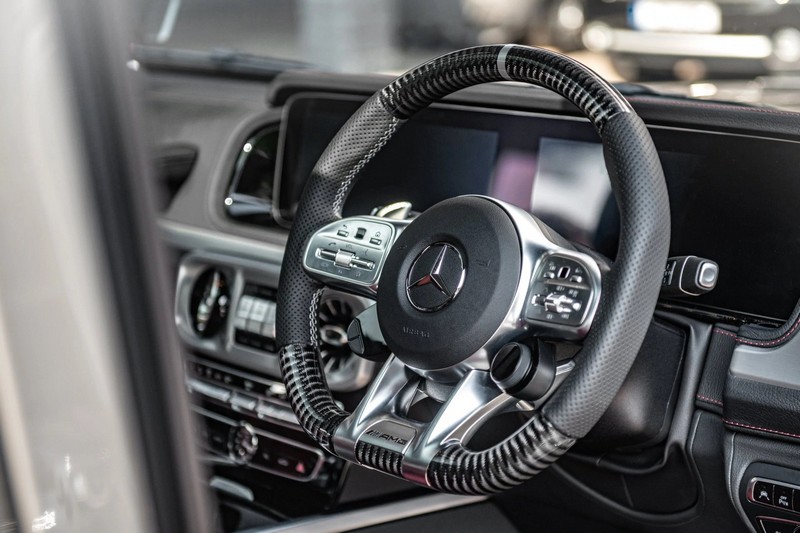 KAHN G63 AMG Carbon Steering Wheel for Mercedes G-Wagon (2020-Present) - Image 2