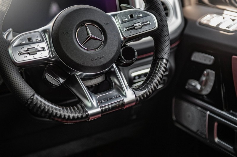 KAHN G63 AMG Carbon Steering Wheel for Mercedes G-Wagon (2020-Present) - Image 4