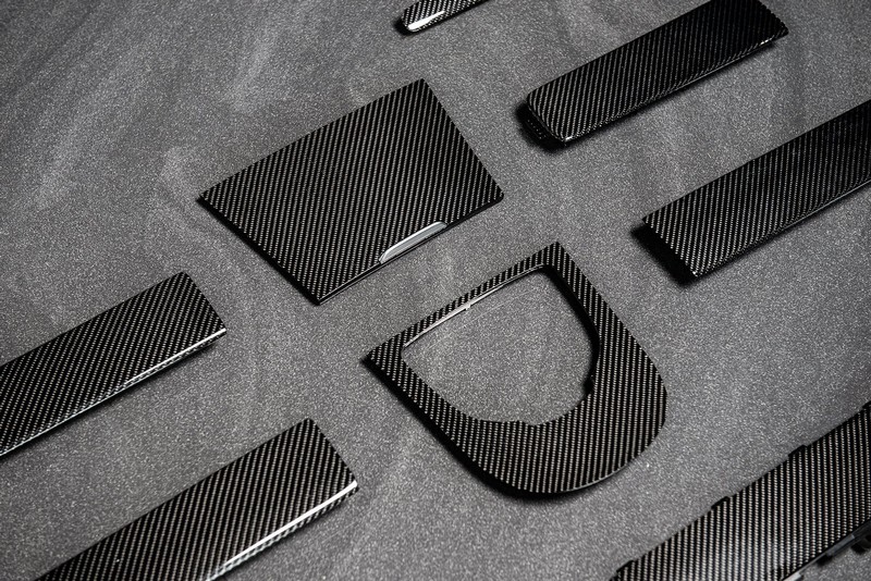 KAHN G63 AMG Carbon Interior Package for Mercedes G-Wagon (2018-Present) - Image 6