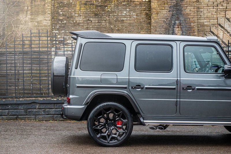 KAHN G63 AMG Exposed Carbon Wheel Arches for Mercedes G-Wagon (2018-Present) - Image 16