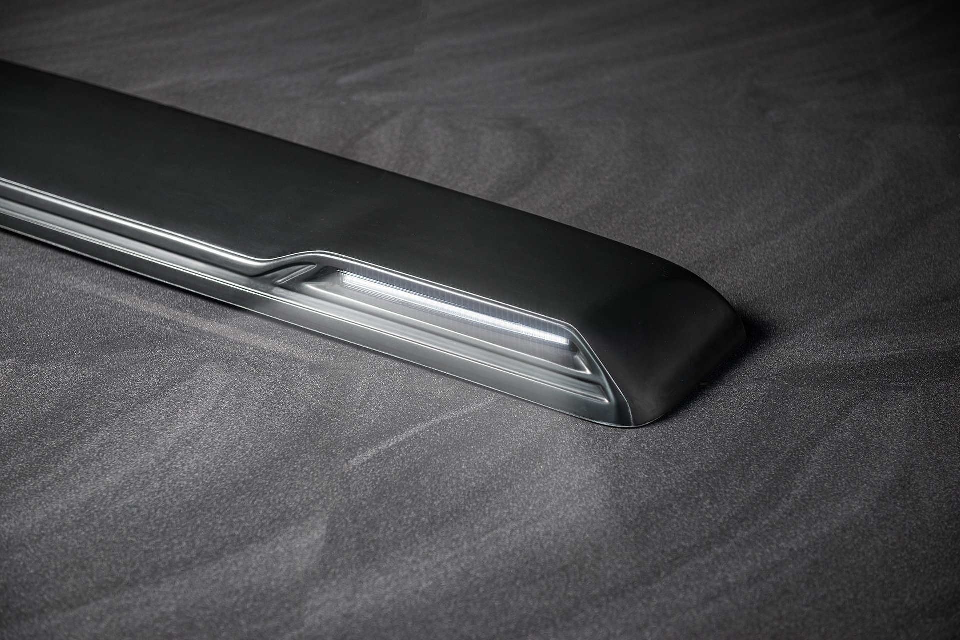 KAHN G63 AMG Front Roof Shield with LED Lights for Mercedes G-Wagon (2018-Present) - Image 12