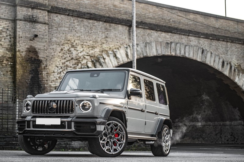 KAHN G63 AMG Hammer Edition - Exposed Carbon Body Kit for Mercedes G-Wagon (2018-Present) - Image 10