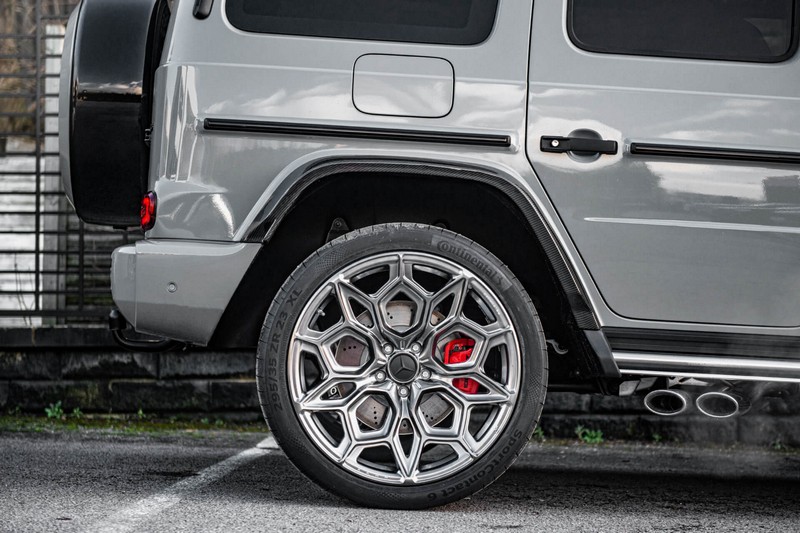 KAHN G63 AMG Hammer Edition - Exposed Carbon Body Kit for Mercedes G-Wagon (2018-Present) - Image 7