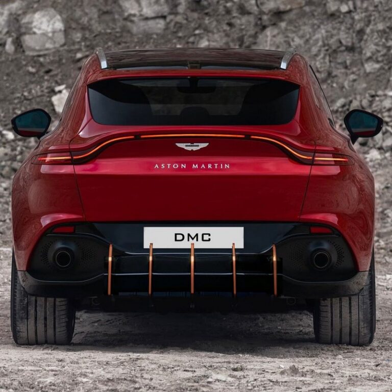DMC Aston Martin DBX - Forged Carbon Fiber Rear Diffuser Fins - fit the OEM SUV & Q 007 DBX