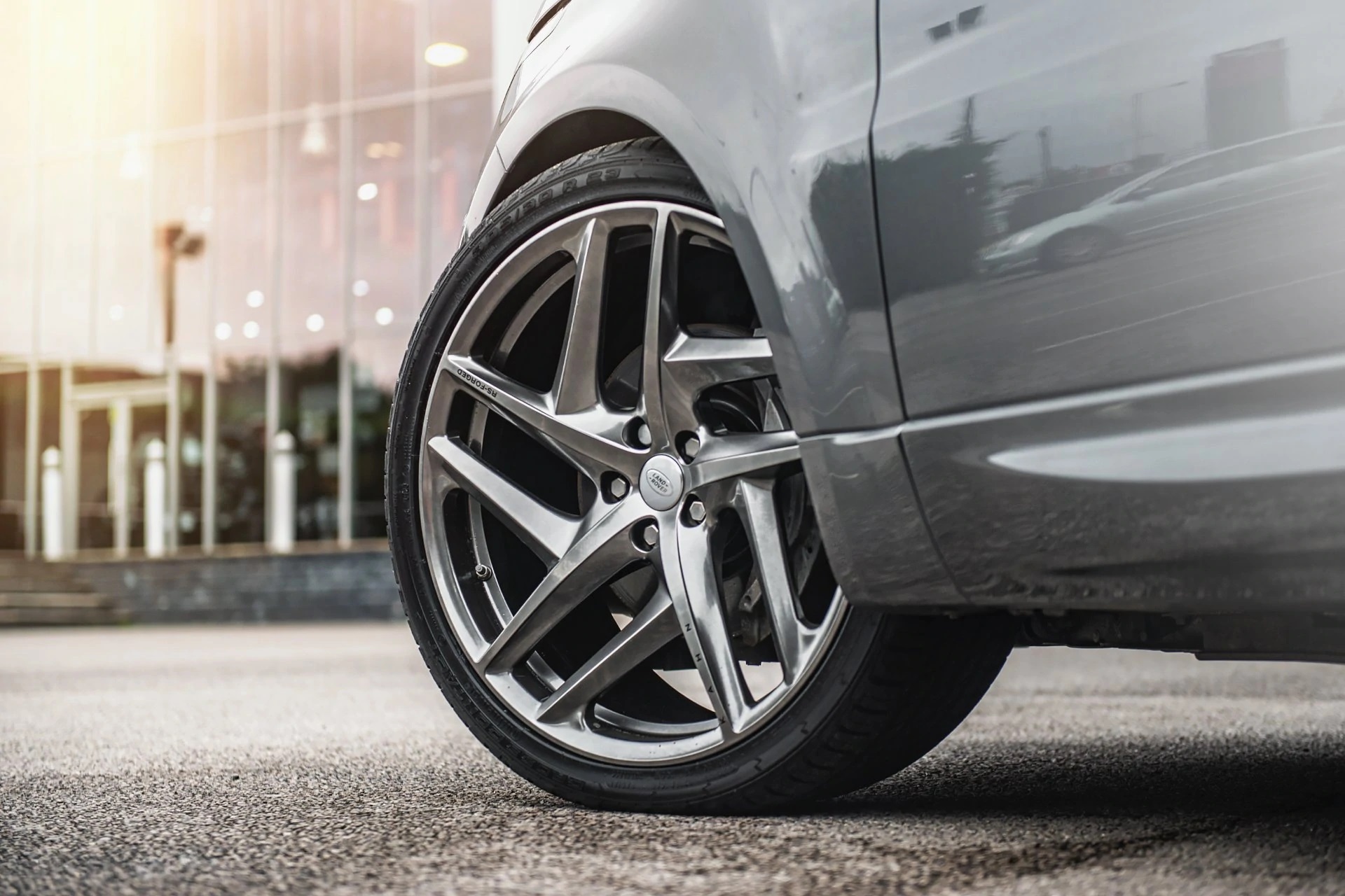 KAHN 22" Type 52 RS-Forged Alloy Wheels for Range Rover Sport (2013-2018) - Image 7