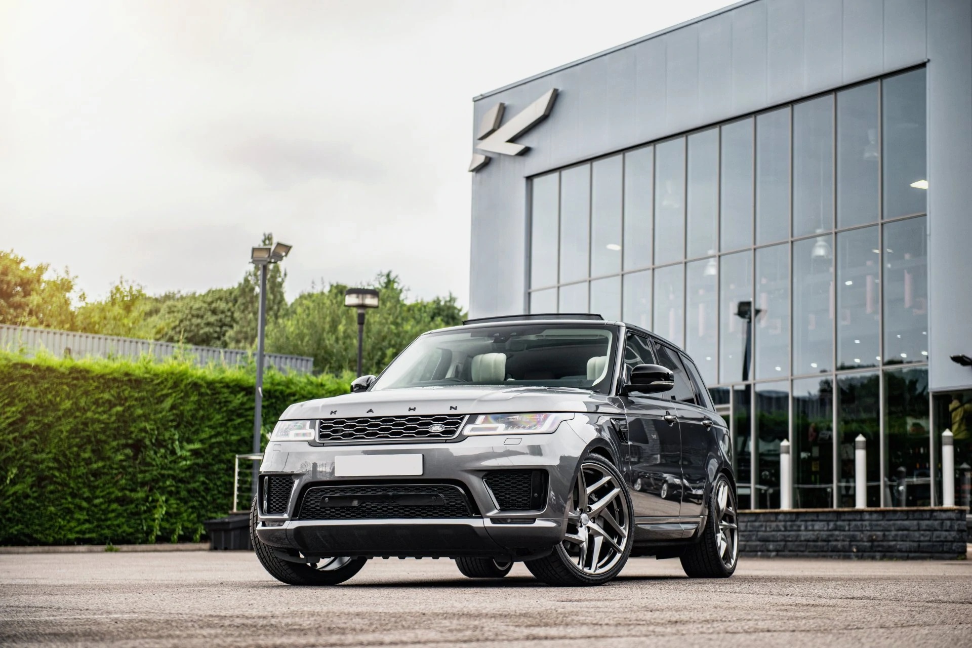 KAHN 22" Type 52 RS-Forged Alloy Wheels for Range Rover Sport (2013-2018) - Image 4
