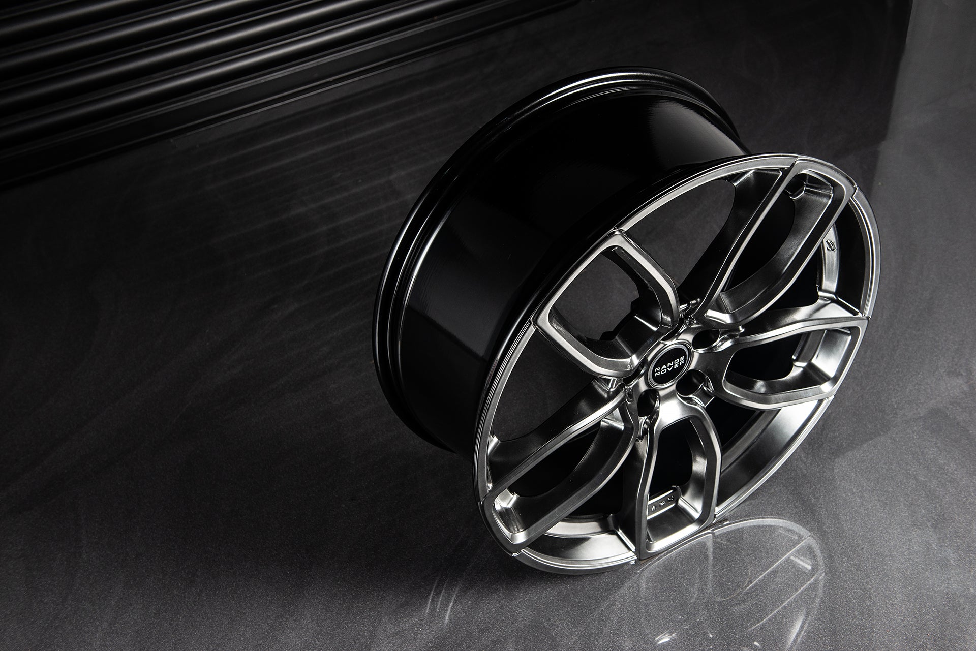 KAHN 600LE Light Alloy Wheels for Range Rover Evoque (2011-2018) - Image 2