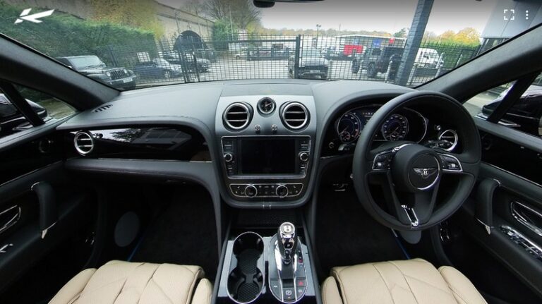 KAHN 7 Seats Leather Interior 360° Tour for Bentley Bentayga (2016-Present)