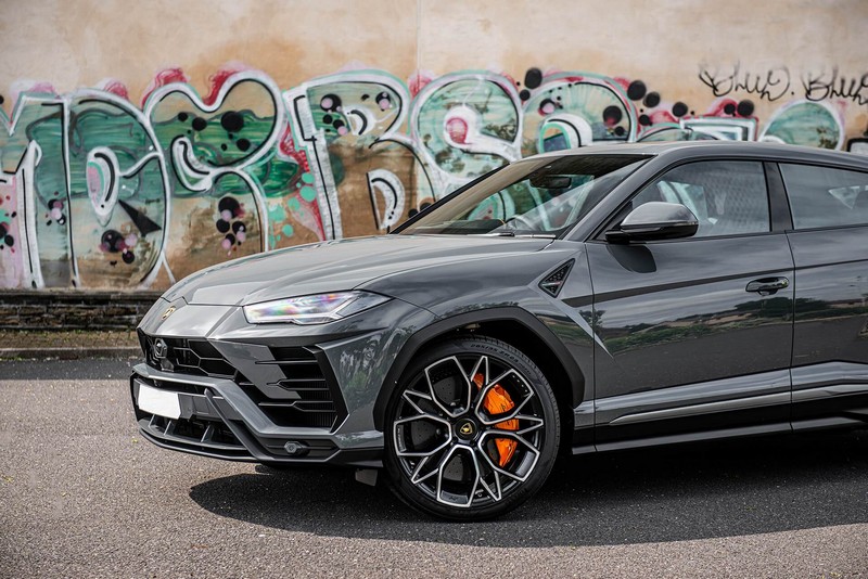 KAHN ABS Front Vent Winglets for Lamborghini Urus (2018-Present) - Image 14