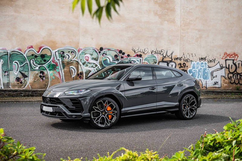 KAHN ABS Front Vent Winglets for Lamborghini Urus (2018-Present) - Image 8