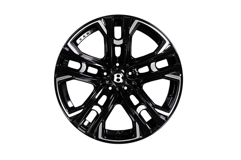 KAHN Bentley Bentayga Wide Arch Wheel Pack LE MANS Light Alloy Wheels