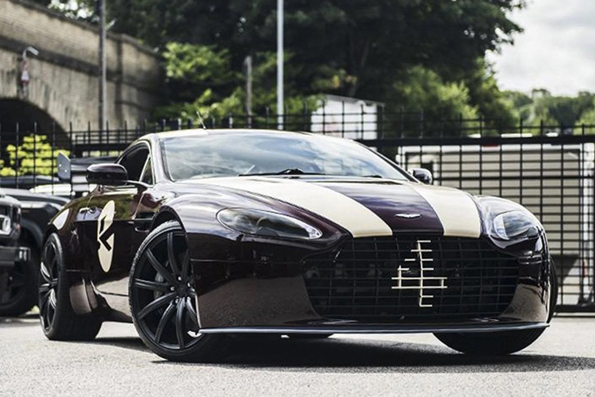 KAHN Body Kit for Aston Martin Vantage (2006-2017)