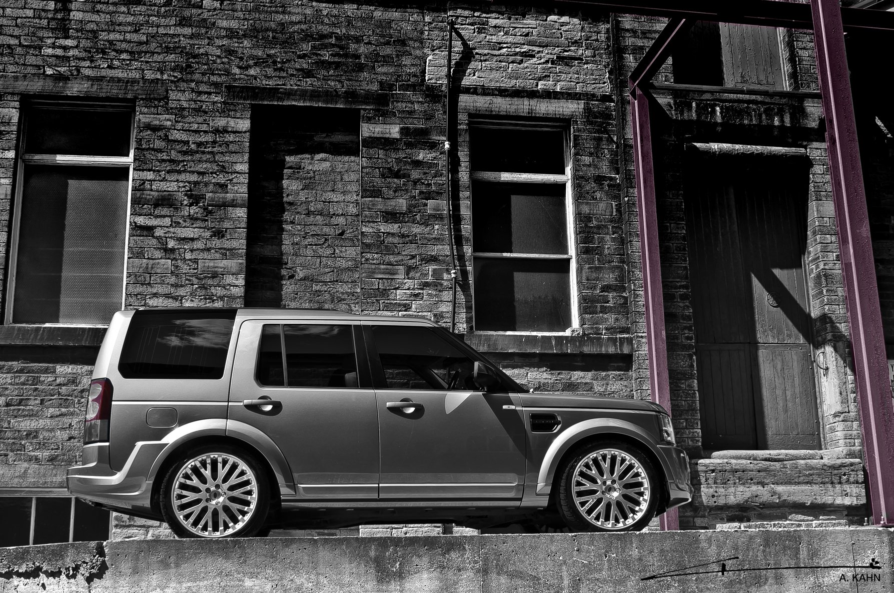 LAND ROVER