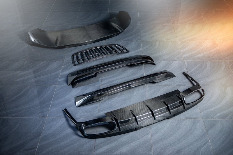 KAHN Exposed Carbon Body Kit for Bentley Bentayga (2016-2020) - Image 15