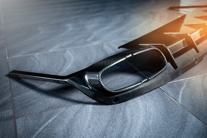 KAHN Exposed Carbon Body Kit for Bentley Bentayga (2016-2020) - Image 4