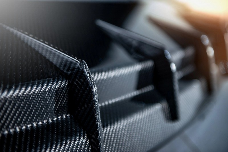 KAHN Exposed Carbon Body Kit for Bentley Bentayga (2016-2020) - Image 2