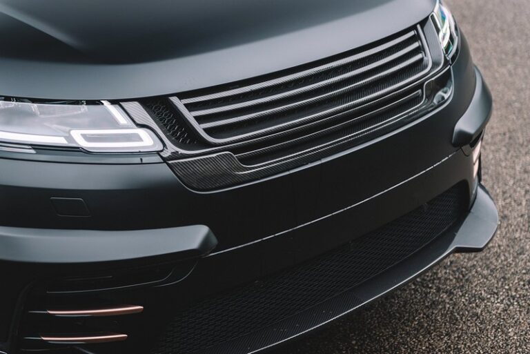 KAHN Exposed Carbon Front Grille for Range Rover Velar (2017-Present)