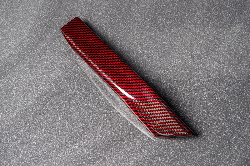 KAHN Exposed Carbon Side Vent Inserts for Range Rover Sport (2005-2013) - Image 2