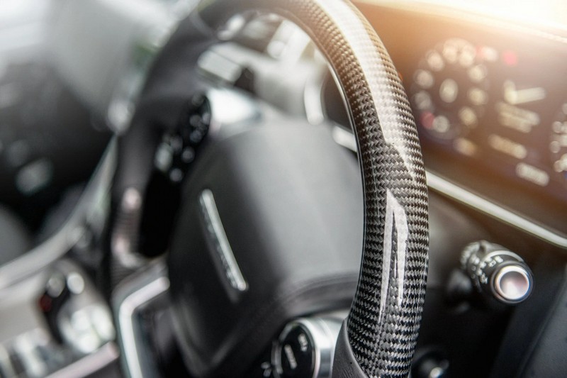 KAHN Exposed Carbon Steering Wheel for Range Rover Sport SVR (2015-2018) - Image 4