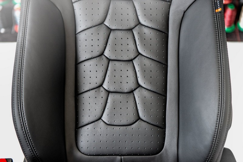 KAHN Leather Interior for Range Rover Sport SVR (2018-Present) - Image 10