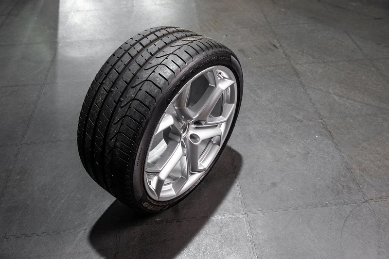 KAHN Original Wheels & Tires for Lamborghini Aventador - Image 5