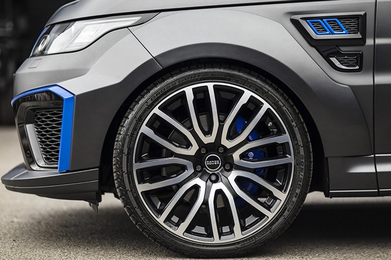 KAHN Pace Car Tailored Conversion for Range Rover Sport SVR (2015-2018) - Image 8