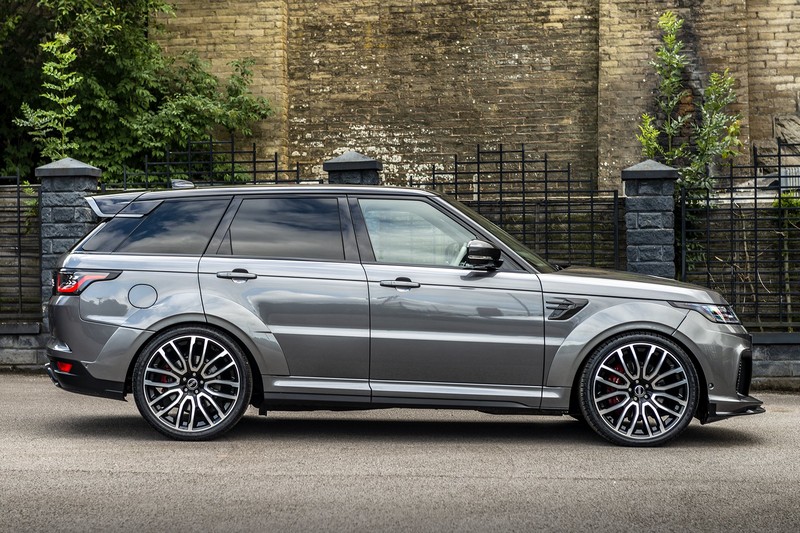 KAHN Pace Car Tailored Conversion for Range Rover Sport SVR (2018-Present) - Image 10