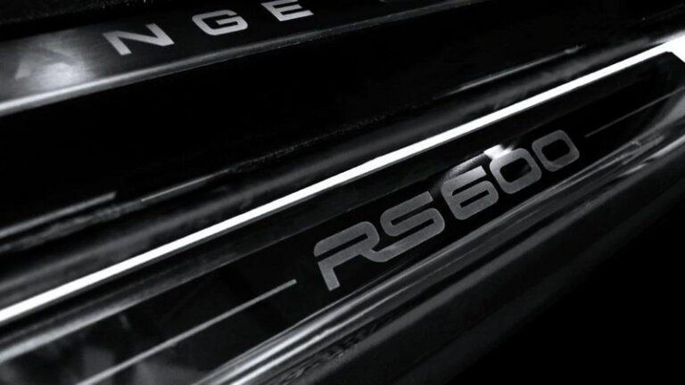 KAHN RS600 Door Entry Sill Plates for Range Rover Sport (2005-2013)