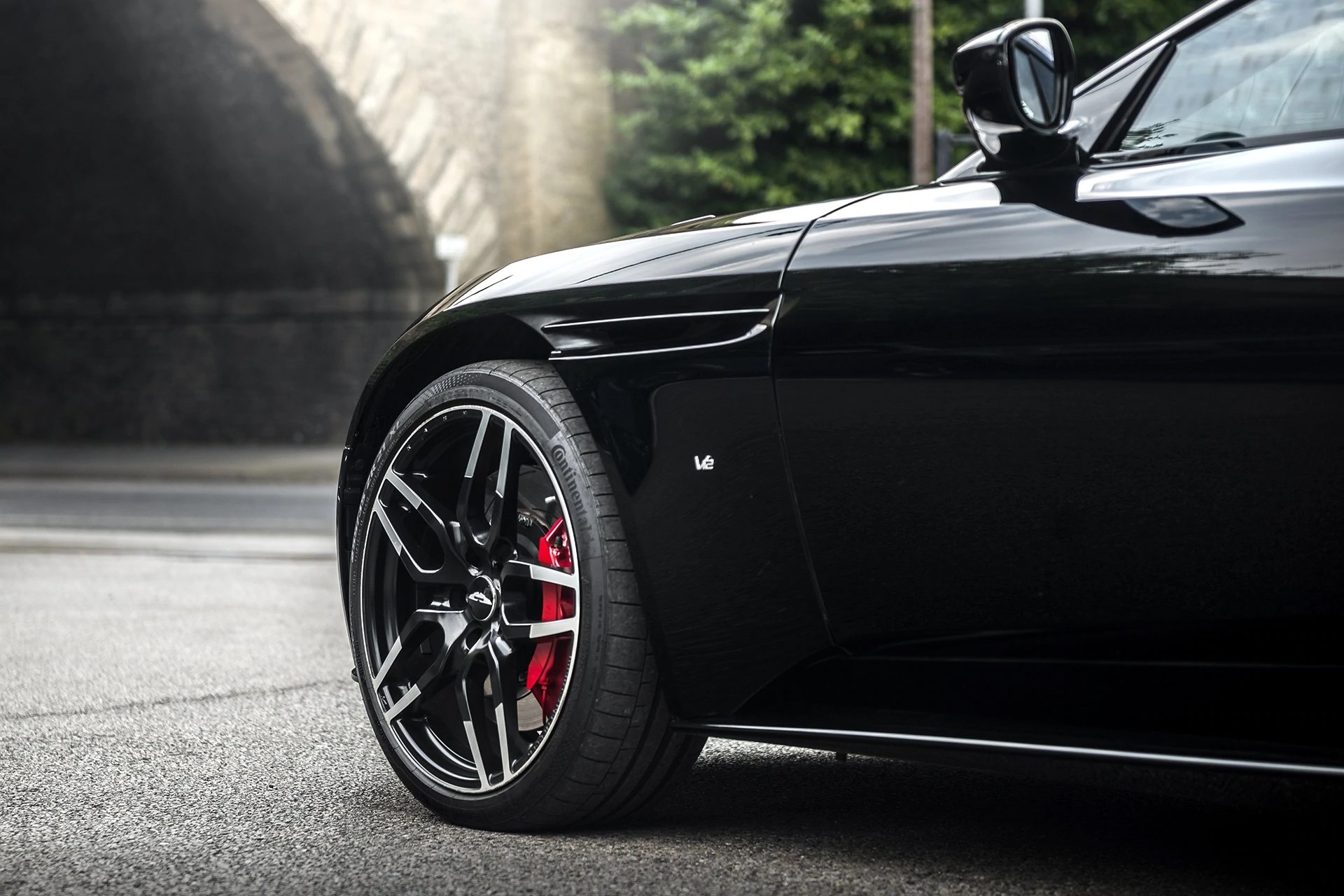 KAHN Superleggera Light Alloy Wheels for Aston Martin DB11 (2016-Present) - Image 10