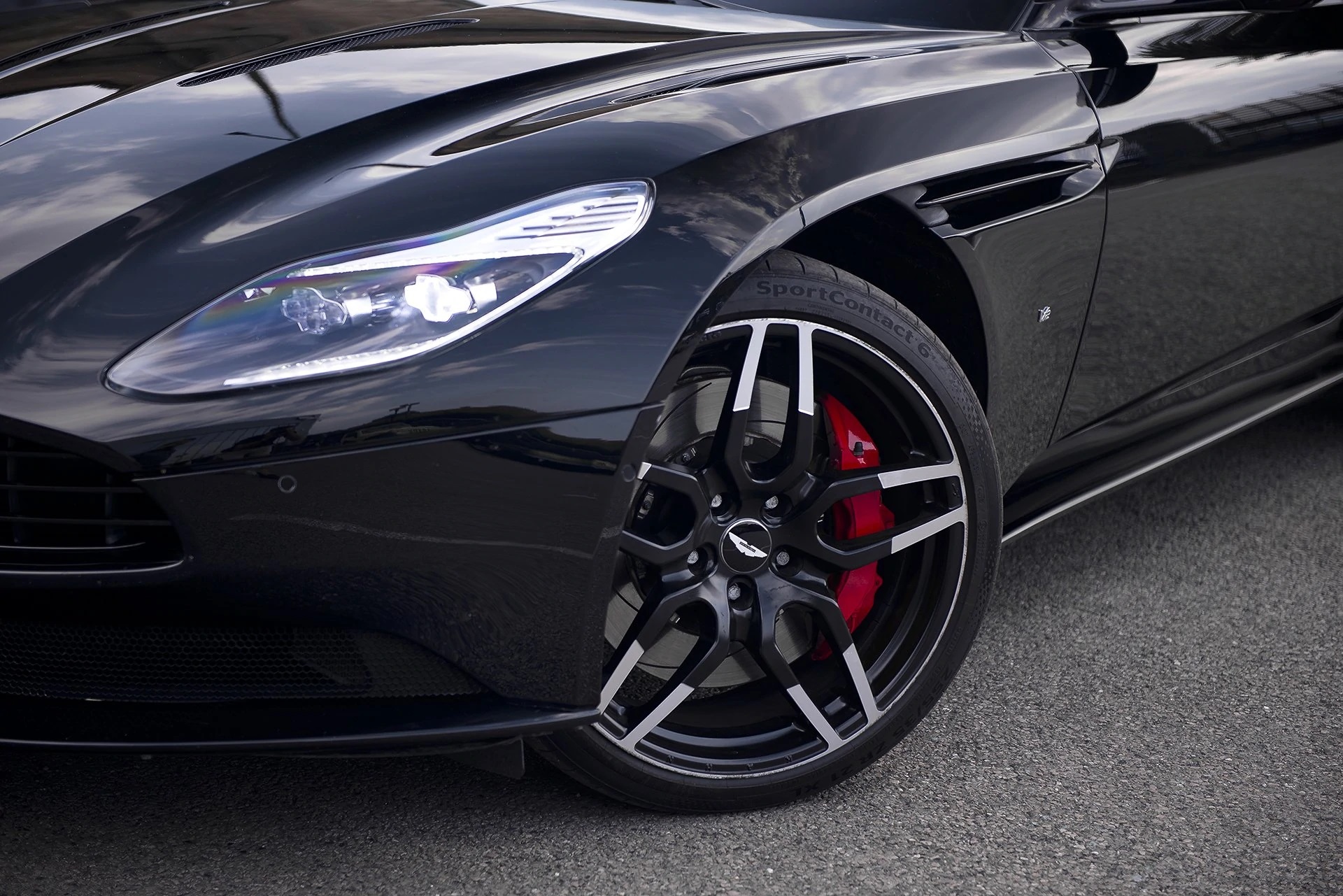 KAHN Superleggera Light Alloy Wheels for Aston Martin DB11 (2016-Present) - Image 8
