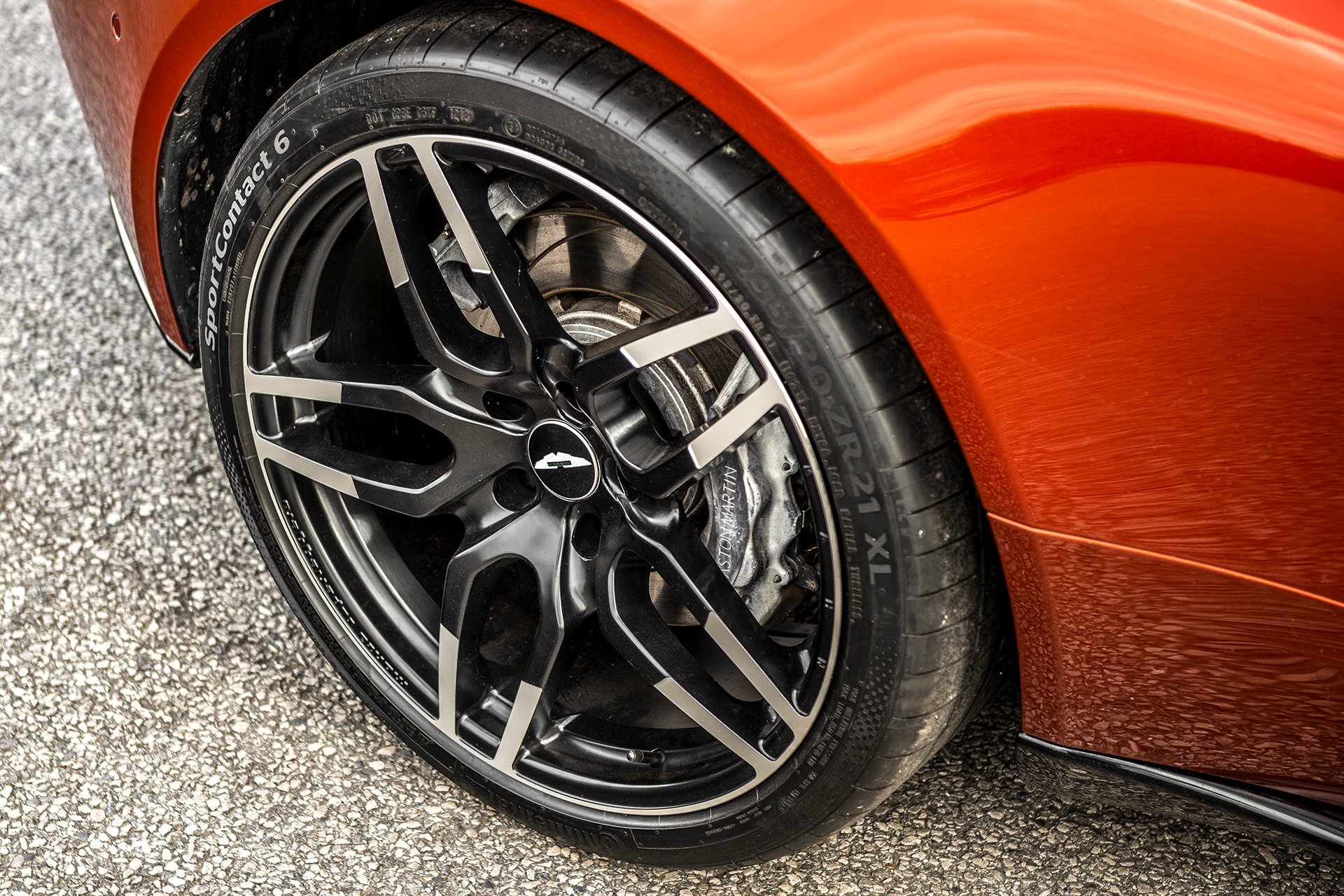 KAHN Superleggera Light Alloy Wheels for Aston Martin DB11 (2016-Present) - Image 4