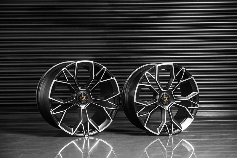 KAHN Type 53 Forged Light Alloy Wheels for Lamborghini Aventador - Image 2