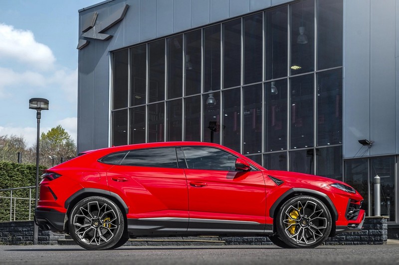 KAHN Type 53 RS-Forged Light Alloy Wheels for Lamborghini Urus - Image 2