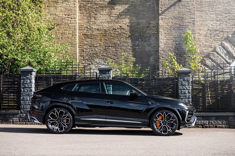 KAHN Type 53 RS-Forged Light Alloy Wheels for Lamborghini Urus - Image 10