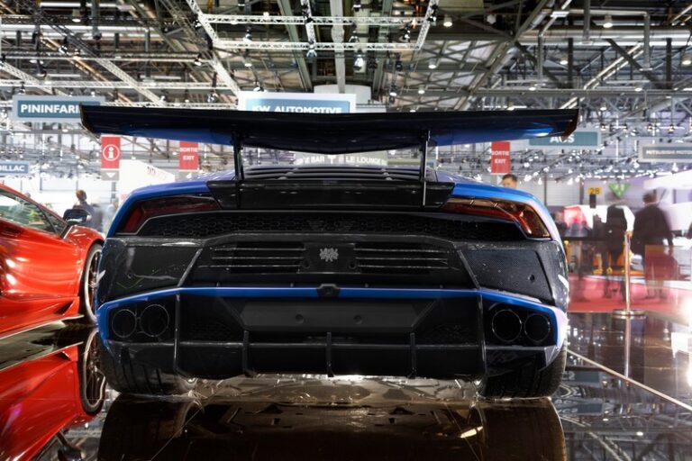 DMC Lamborghini Huracan Forged Carbon Fiber Rear Bumper Vented Edizione-GT fits the OEM Coupe & Spyder, EVO Performante, LP580 & LP610