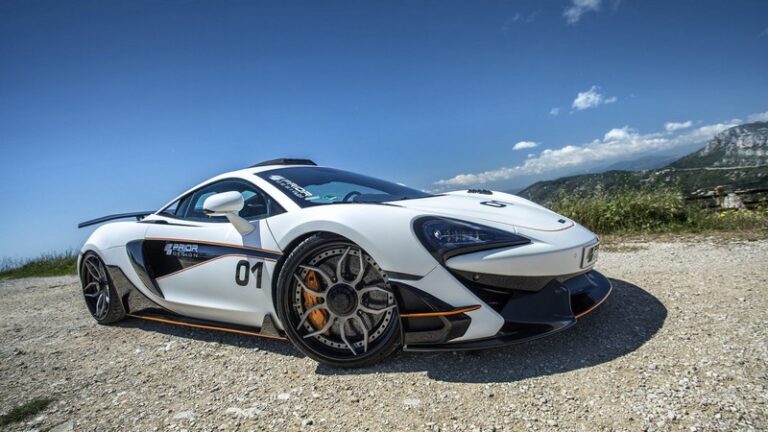 PRIOR-DESIGN PD1 Roof Scoop for McLaren 570S