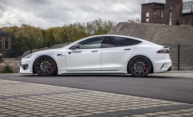 PRIOR Design PD-S1000 Side Skirts for Tesla Model S [2016+]