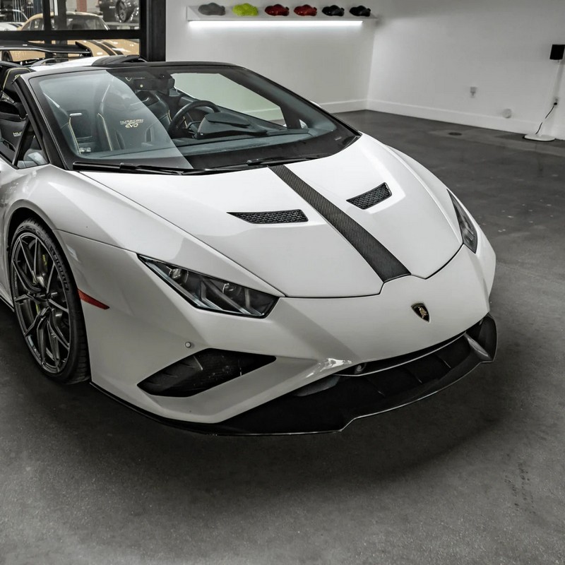 VORSTEINER Aero Bonnet (2x2 Gloss Carbon) for Lamborghini Huracan Performante Vicenza Edizione - Image 13