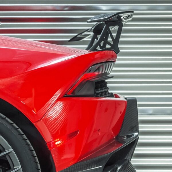 VORSTEINER Aero Rear Bumper w/ Rear Diffuser for Lamborghini Huracan Novara Edizione
