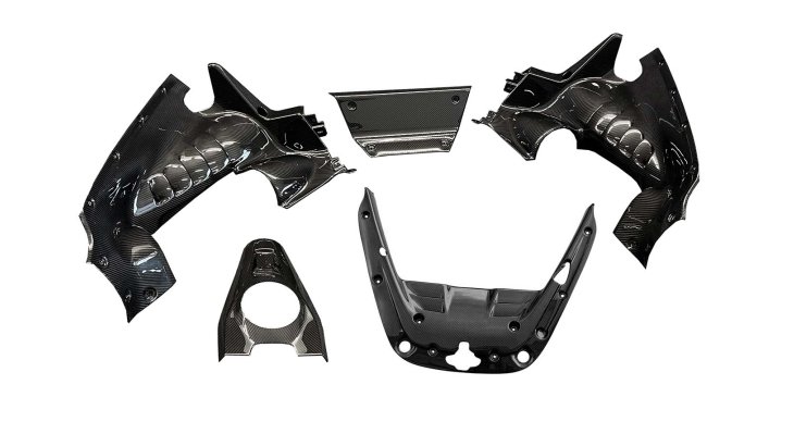 Novitec Carbon Cover Engine Bay for Ferrari SF90 Stradale & Spider - Image 2