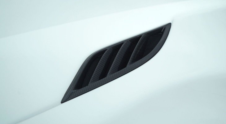 Novitec Insert for Air Outlet Engine Bonnet for Ferrari Portofino