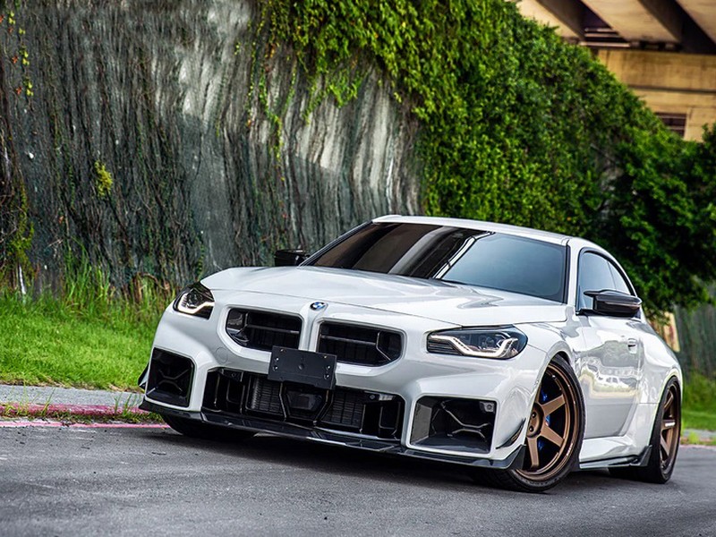 AutoTecknic Dry Carbon Podium Aero Package for BMW G87 M2 - Image 5
