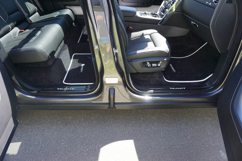 Mansory Entrance Panels with Logo for Rolls-Royce Cullinan - Image 2