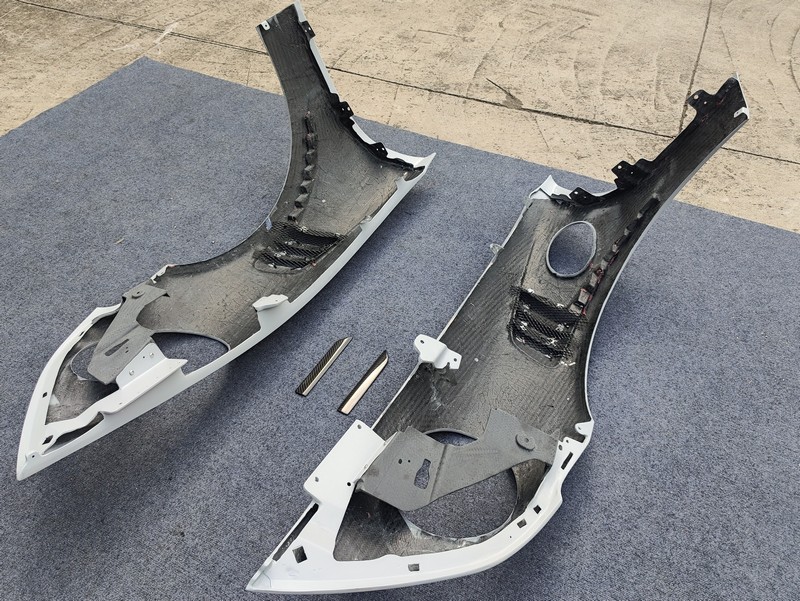 DMC Carbon Fiber Front Fenders for Porsche 992 Turbo S: Vented Replacement for OEM 911 Coupe & Cabriolet - Image 7
